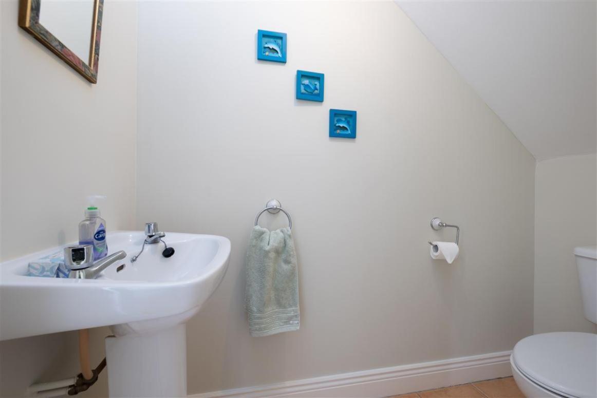 2 Cosy Bedrooms In A 3 Bed Home Tyrrelstown Exterior photo